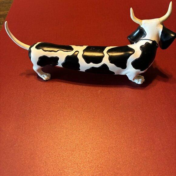 WEINER DOG/COW FIGURINE – Whimsical and Comical, Black & White - Picture 4 of 13